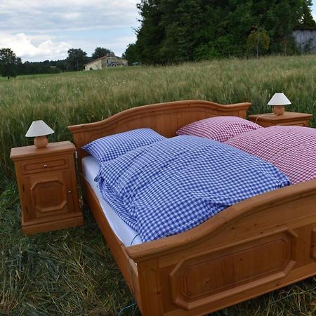 Open Air, Bett Im Kornfeld Hotel Finning Exterior foto